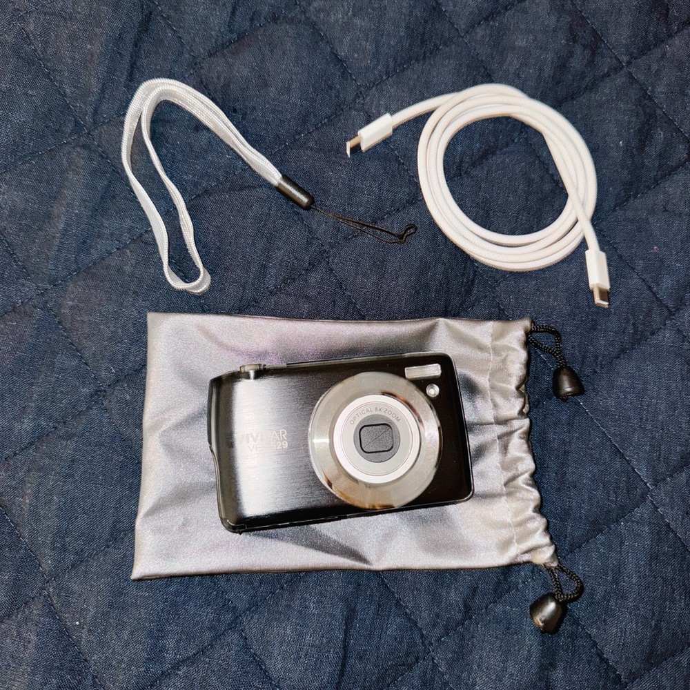 VIVITAR VES 529 Digital Camera